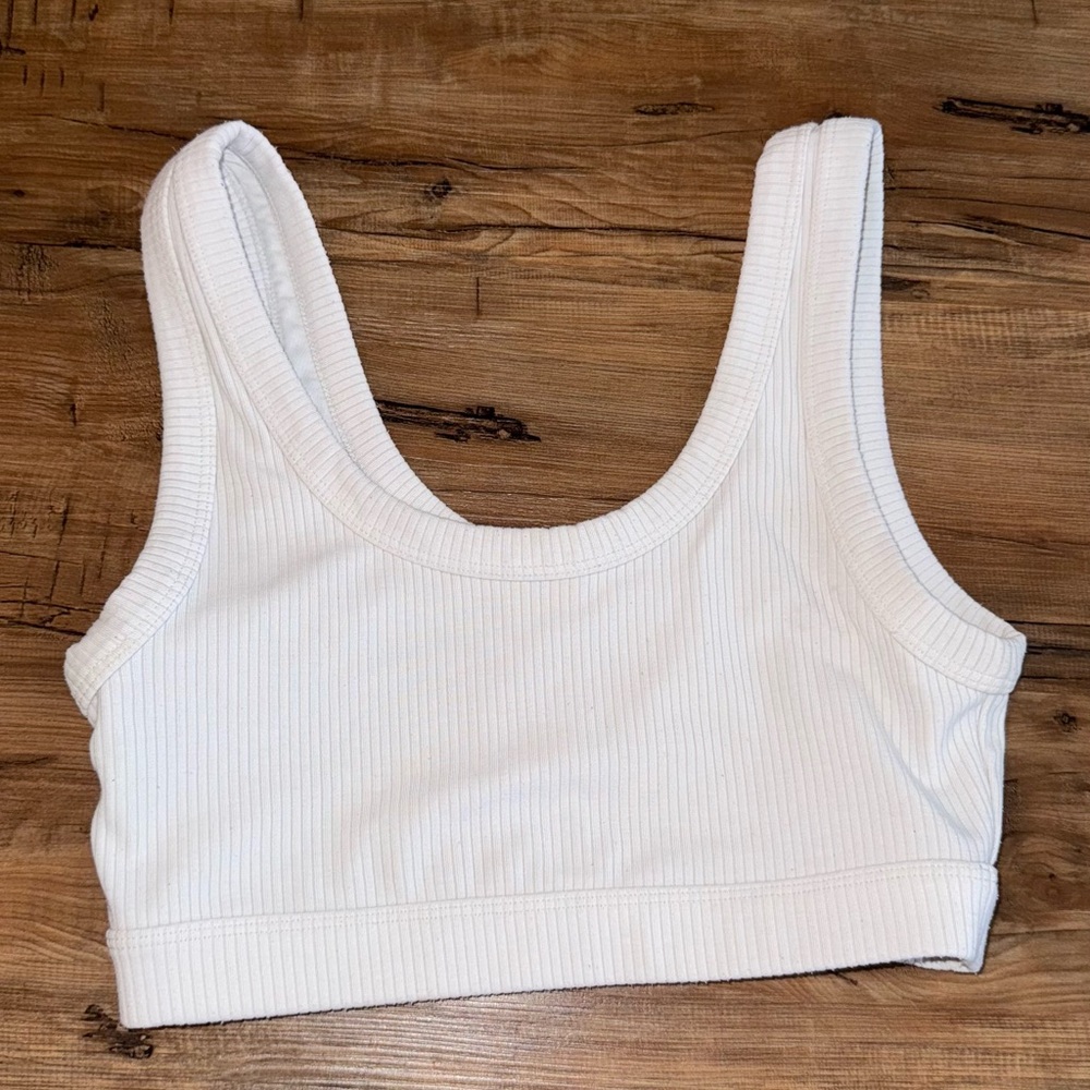 ALO White Ribbed Yoga Crop Top